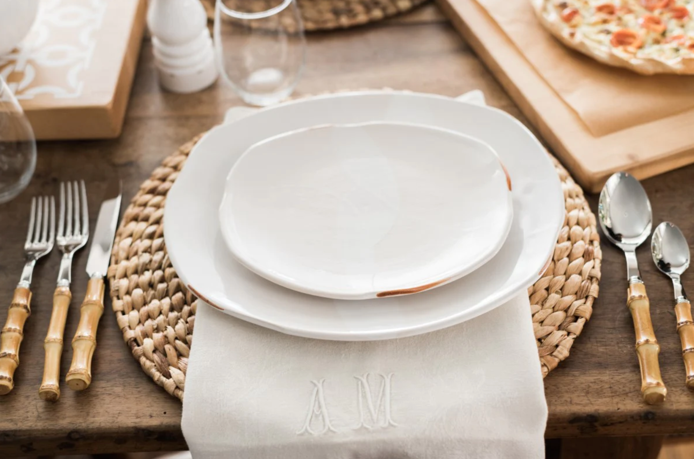 Exposed Edge Organic Dinner Plate Large | Natural Elegance | Eco-Friendly Exposed Edge Dinner Plate Large - Shoppe Details and Design