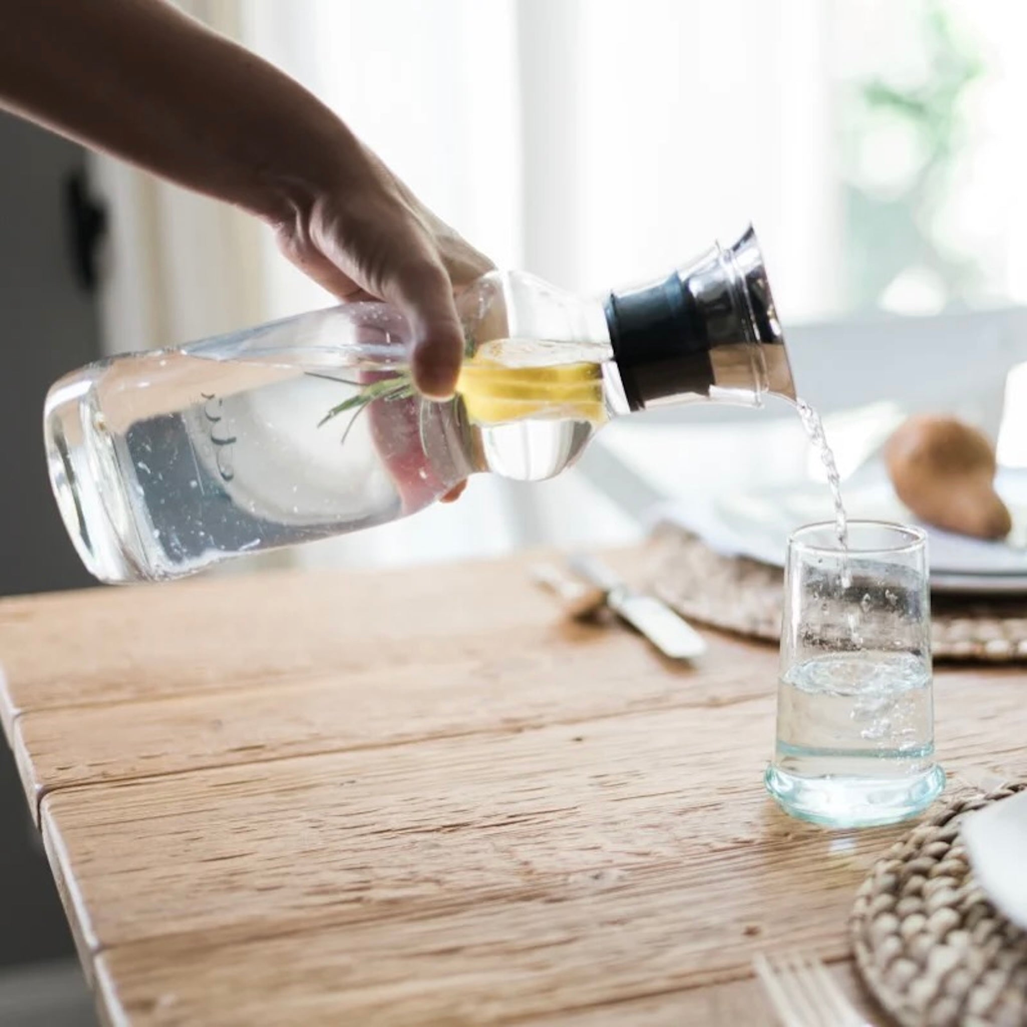 EtuHome Catalonia Glass Carafe - Shoppe Details and Design.