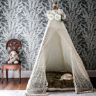 eleanor play tent.