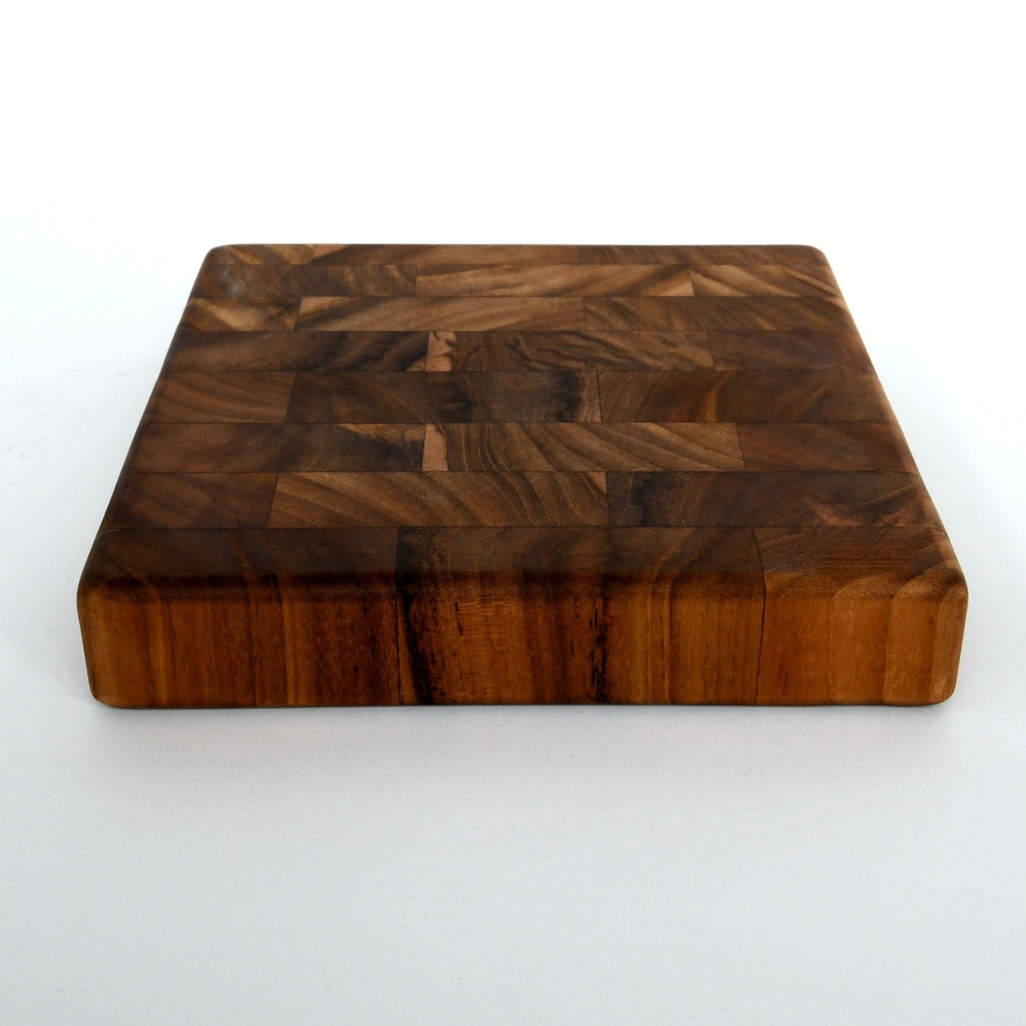 Teak Grain Chopping Block.