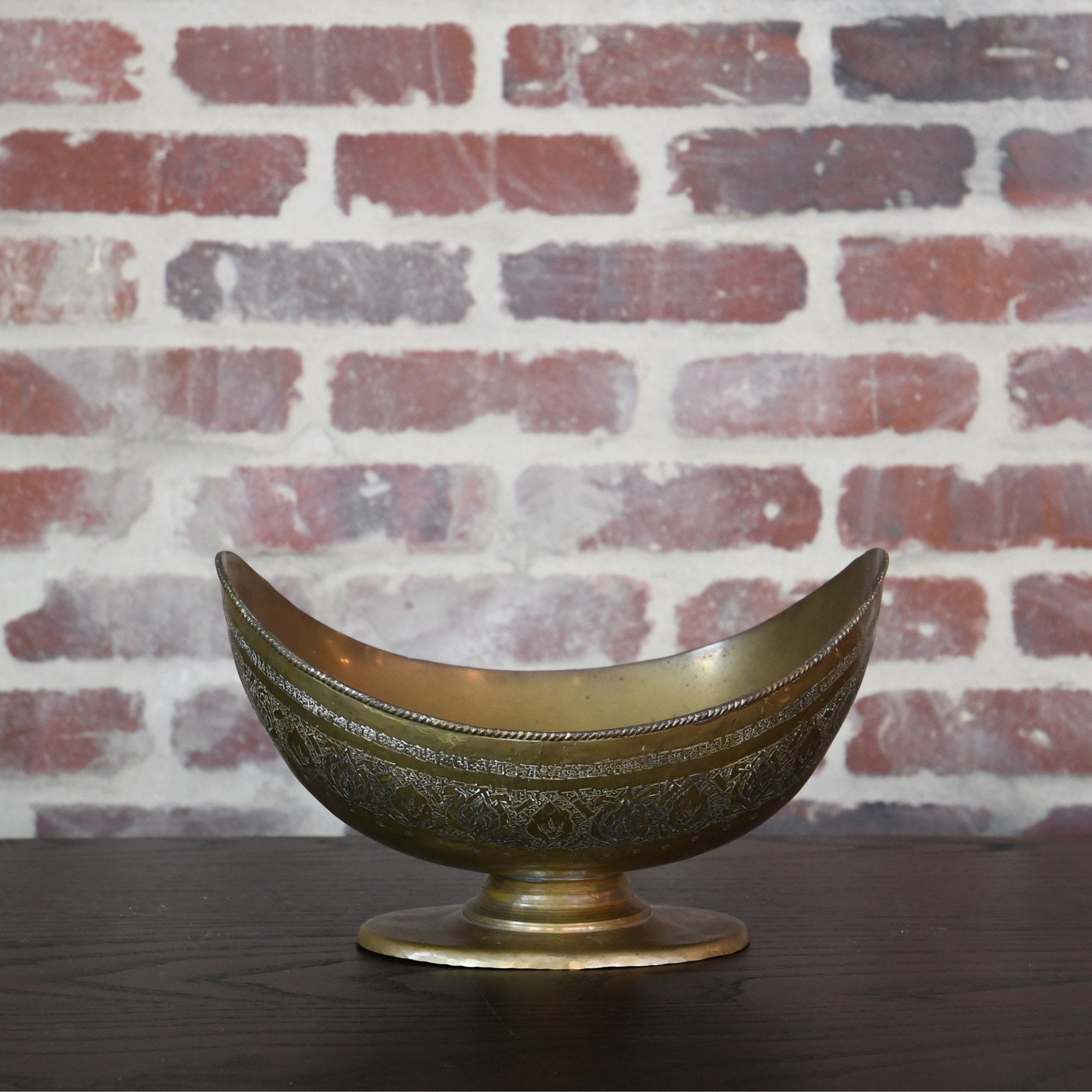 Antique Brass Bowl - Exquisite Decorative Accent