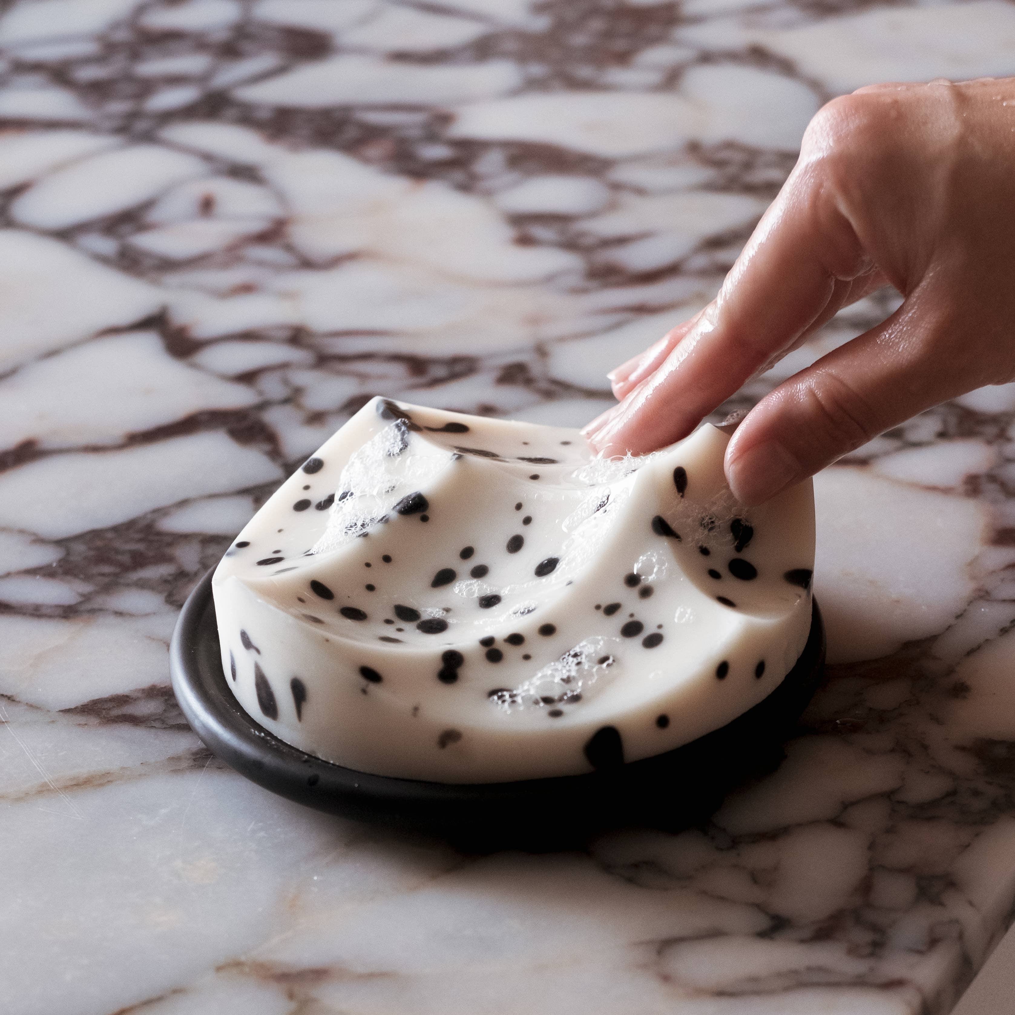 bouton small black soap tray.