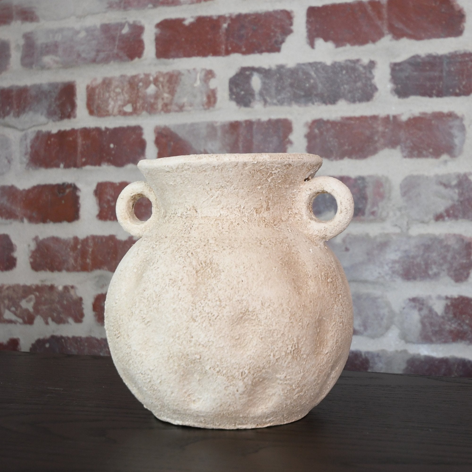 Artisan Clay Binx Vase - Handcrafted Decorative Piece