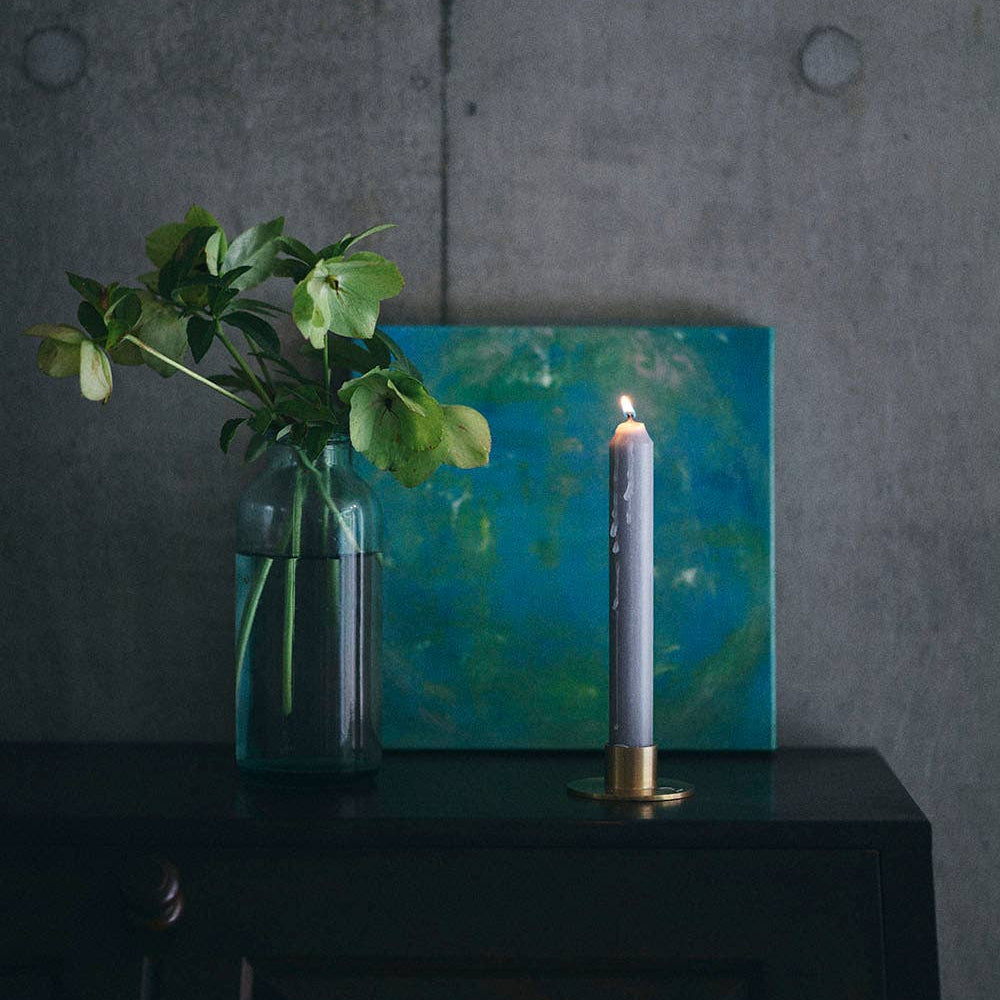 brass taper candle holder round base.