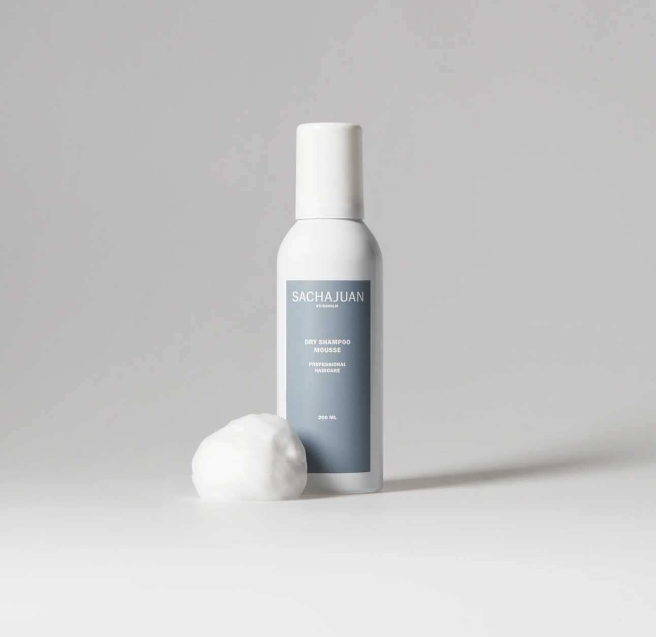 sachajuan - 200ml dry shampoo mousse.