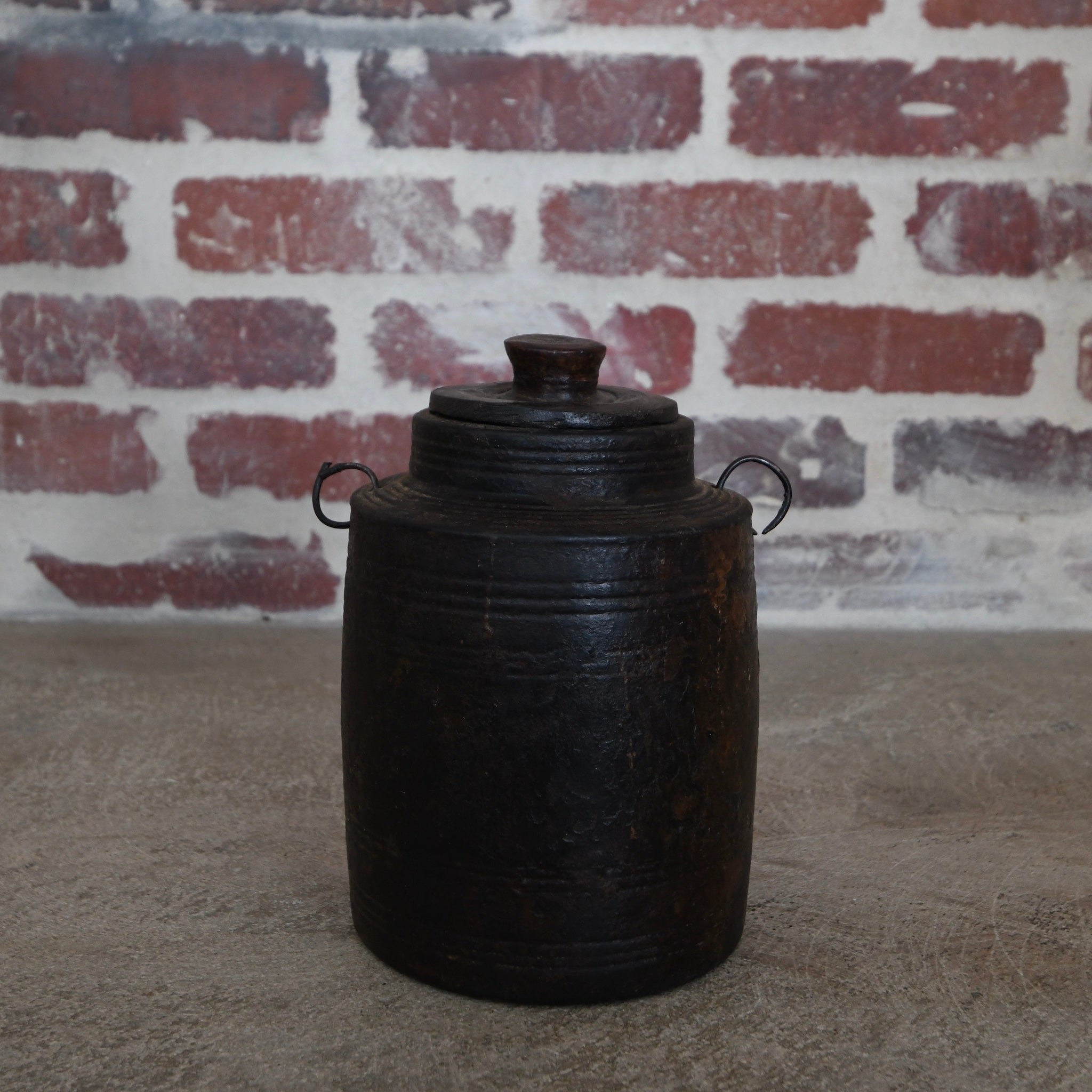 vintage wood spice pot black with lid.