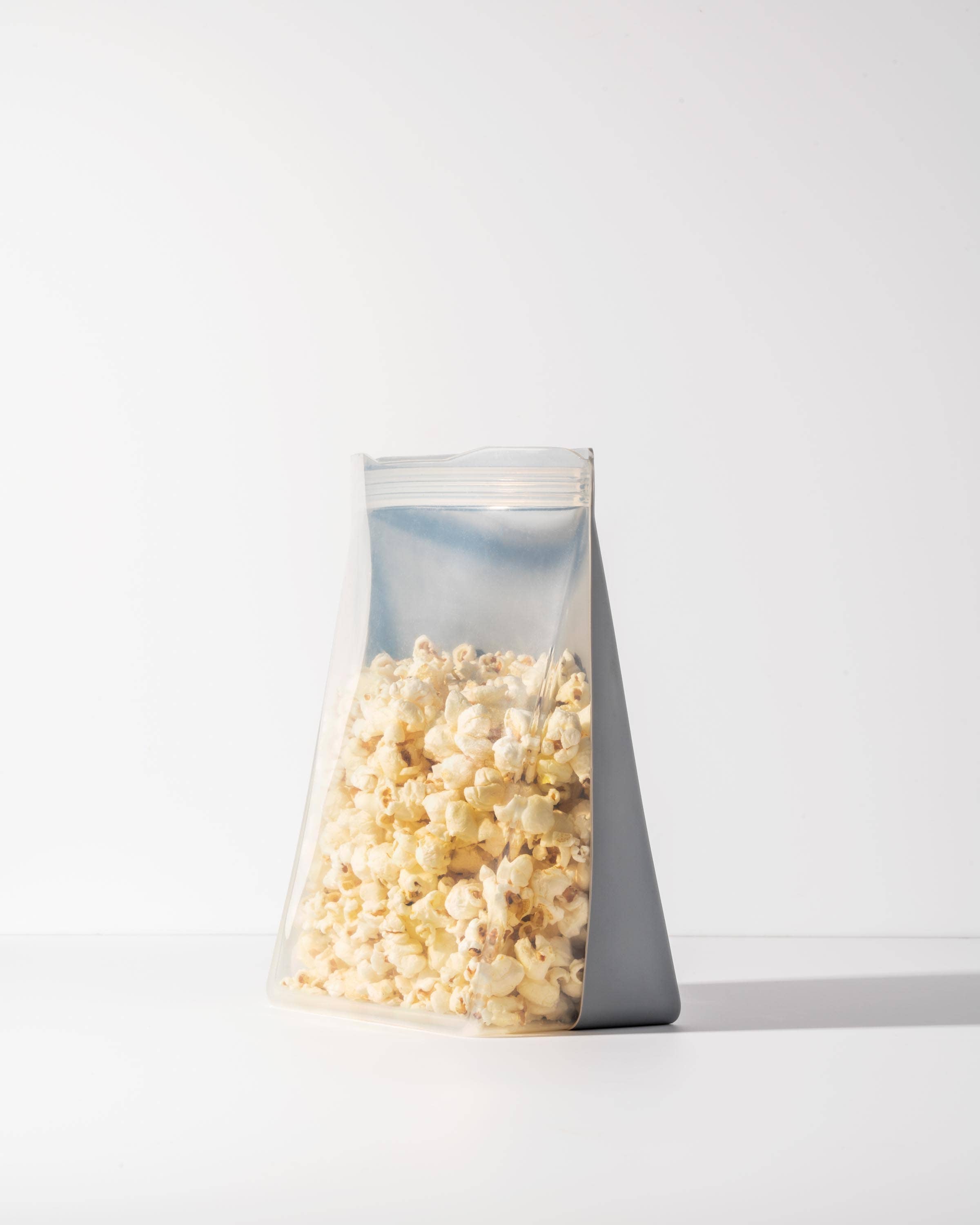 w&p reusable silicone bags - stand up.