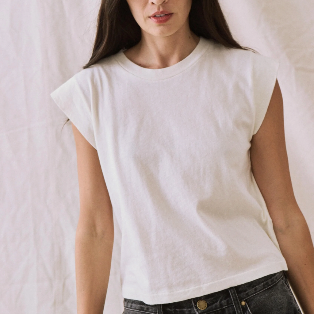 The Peak Shoulder Tee - The Great - Washed White