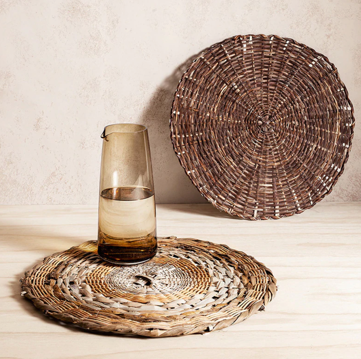 Itza Wood - Set of 4 Woven Round Placemat - Shoppe Details and Design.